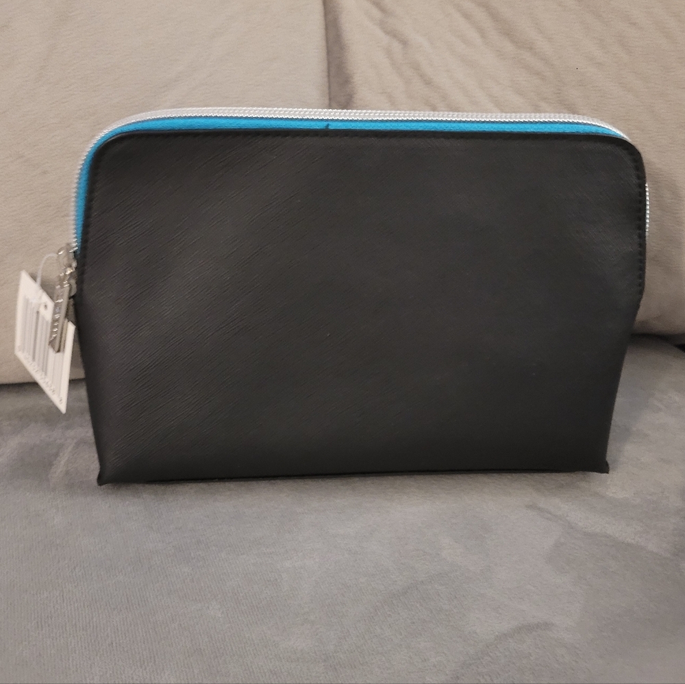 Black and Blue Men's Toiletry Bag